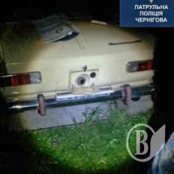 Патрульні затримали крадіїв бензину Патрульні затримали крадіїв бензину