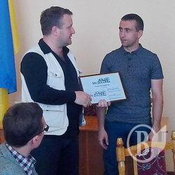 Переможці конкурсу «МедіаЧЕ» – Павло Солодовник, Наталія Потапчук і Андрій Кужель Переможці конкурсу «МедіаЧЕ» – Павло Солодовник, Наталія Потапчук і Андрій Кужель