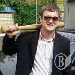 Велосипедист зарізав водія, що вискочив з битою. Відео Велосипедист зарізав водія, що вискочив з битою. Відео