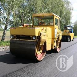 Ремонтують дорогу до туристичних центрів Чернігівщини. Фото Ремонтують дорогу до туристичних центрів Чернігівщини. Фото