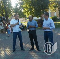 Найем в Чернигове передал привет Фирсову и напрогнозировал победу Микитасю Найем в Чернигове передал привет Фирсову и напрогнозировал победу Микитасю