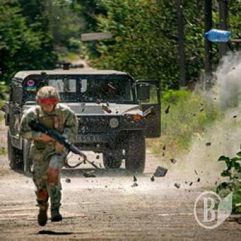 Бої з окупантом у фотознімках Дмитра Муравського Бої з окупантом у фотознімках Дмитра Муравського