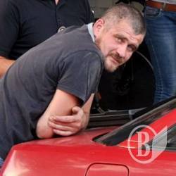 Пьяного водителя с пистолетом остановили в Чернигове Пьяного водителя с пистолетом остановили в Чернигове