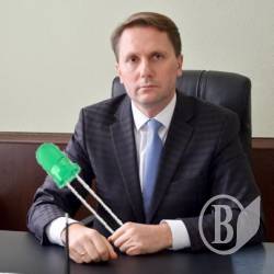 Политические лампочки: зачем создавали комиссию по контролю за Кириченко? Политические лампочки: зачем создавали комиссию по контролю за Кириченко?