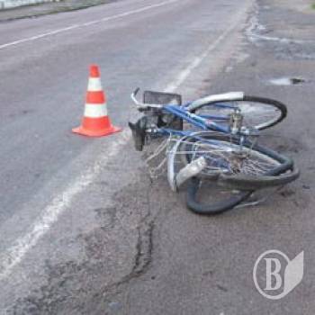 Водії збили двох велосипедистів Водії збили двох велосипедистів