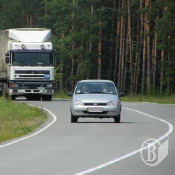 Автобус збив жінку біля повороту на Городню. Допоможіть встановити її особу Автобус збив жінку біля повороту на Городню. Допоможіть встановити її особу