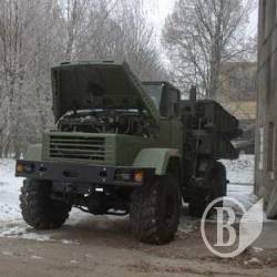 У Чернігові відновлюють військову техніку для армії У Чернігові відновлюють військову техніку для армії