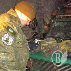 Чоловік, що підірвався в гаражі, готував вибухівку. Відео Чоловік, що підірвався в гаражі, готував вибухівку. Відео