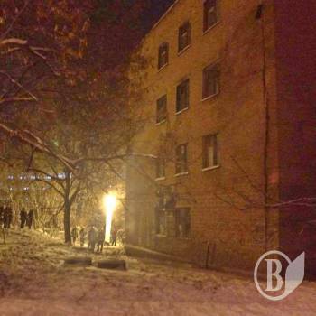 25-річна жінка загинула при обвалі гуртожитку в Чернігові 25-річна жінка загинула при обвалі гуртожитку в Чернігові