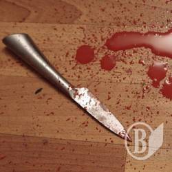 Батько порізав дорослого сина-військового Батько порізав дорослого сина-військового