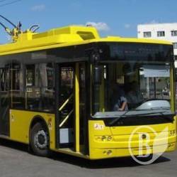 Водії чернігівських тролейбусів сідатимуть за кермо у піджаку Водії чернігівських тролейбусів сідатимуть за кермо у піджаку