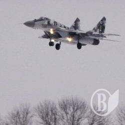 У Гончарівському задіяли бойову авіацію. Фото У Гончарівському задіяли бойову авіацію. Фото