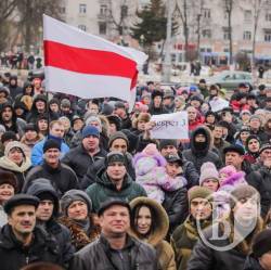У Гомелі протестують проти дармоїдського декрету У Гомелі протестують проти дармоїдського декрету