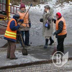 Хто у Чернігові чистив сніг, влітку поремонтують дороги Хто у Чернігові чистив сніг, влітку поремонтують дороги