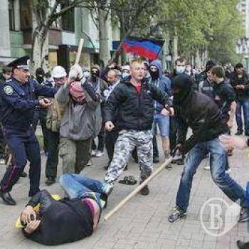 28 квітня – день останнього мітингу за єдину Україну в Донецьку 28 квітня – день останнього мітингу за єдину Україну в Донецьку