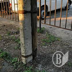 Вершник мопеда зустрівся зі стовпом Вершник мопеда зустрівся зі стовпом