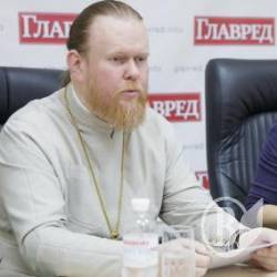 Архієпископ КП Євстратій (Зоря): Московський патріархат не варто забороняти Архієпископ КП Євстратій (Зоря): Московський патріархат не варто забороняти