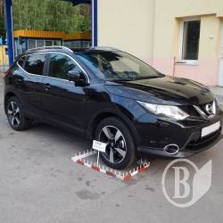 Nissan Qashqai з Латвії знайшовся на кордоні України Nissan Qashqai з Латвії знайшовся на кордоні України