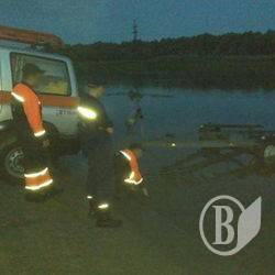 Плавали Десною, перекинули човна разом з дітьми Плавали Десною, перекинули човна разом з дітьми