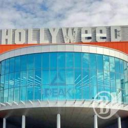 На даху ТРК «Hollywood» затримали хулігана з Севастополя На даху ТРК «Hollywood» затримали хулігана з Севастополя