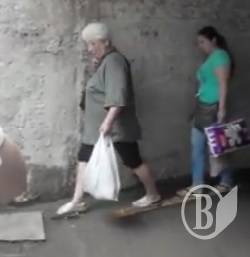 Дощ залив підземний перехід, де триває ремонт Дощ залив підземний перехід, де триває ремонт