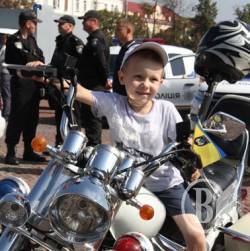 За ким спостерігатиме квадрокоптер поліції у Чернігові? За ким спостерігатиме квадрокоптер поліції у Чернігові?