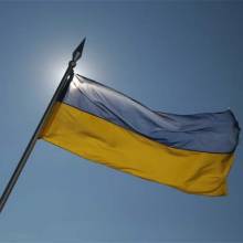 Усі хати села підняли державний прапор Усі хати села підняли державний прапор
