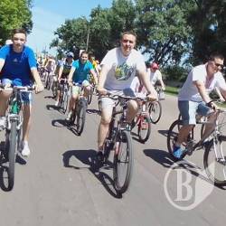 Напишіть, як велосипед змінює місто на краще Напишіть, як велосипед змінює місто на краще