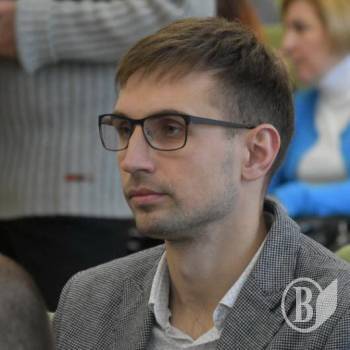 Працюють обранці Чернігова на засіданні 27-ї сесії міськради. Увійшов Сергій Римаренко Працюють обранці Чернігова на засіданні 27-ї сесії міськради. Увійшов Сергій Римаренко