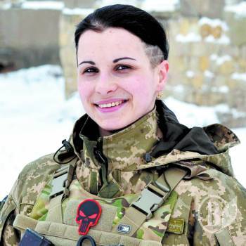 Ця дівчина у свої 19 поїхала на війну Ця дівчина у свої 19 поїхала на війну