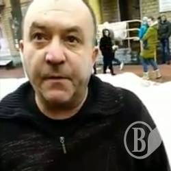 У Чернігові вкотре скандал з водієм маршрутки через проїзд учасника АТО У Чернігові вкотре скандал з водієм маршрутки через проїзд учасника АТО