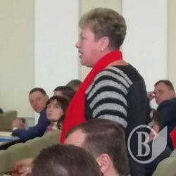 «Прописку» й дачі палко обговорили на сесії Чернігівської міськради «Прописку» й дачі палко обговорили на сесії Чернігівської міськради