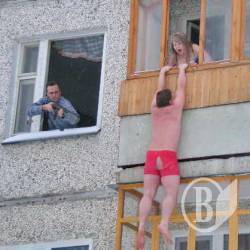 Голу дружину «остудив» на балконі, щоб не гарячкувала Голу дружину «остудив» на балконі, щоб не гарячкувала