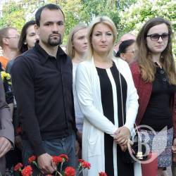 У Чернігові вшанували загиблих у День пам’яті та примирення У Чернігові вшанували загиблих у День пам’яті та примирення