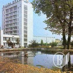 ТЦ «Дружба» в добу соцреалізму ТЦ «Дружба» в добу соцреалізму