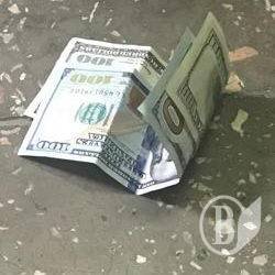 Брала хабарики заввідділом райвійськкомату Брала хабарики заввідділом райвійськкомату