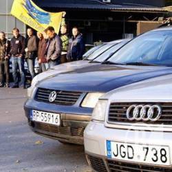 На ранок 11 липня коистувачі авто на єврономерах збираються до Кабміну та Ради На ранок 11 липня коистувачі авто на єврономерах збираються до Кабміну та Ради