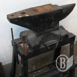 Хто мастак поковки покувати? Заводу такі потрібні! Хто мастак поковки покувати? Заводу такі потрібні!