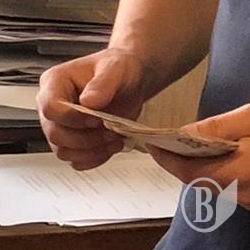 Затриманий посадовець Ріпкинської райради з хабарем 18 тисяч Затриманий посадовець Ріпкинської райради з хабарем 18 тисяч