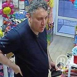 Розшукується по фото «балакучий аферист» Розшукується по фото «балакучий аферист»