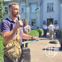 «Бузить» народ у Талалаївці «Бузить» народ у Талалаївці