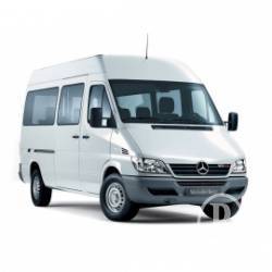 Фургон Sprinter збив насмерть молодика на Київській трасі Фургон Sprinter збив насмерть молодика на Київській трасі