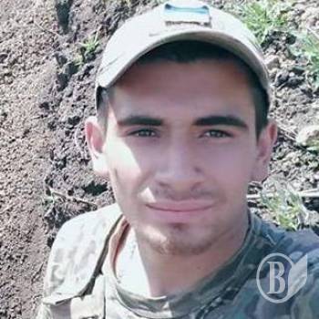 8 вересня в Сновському районі – день жалоби за загиблим Максимом Авдієнком 8 вересня в Сновському районі – день жалоби за загиблим Максимом Авдієнком