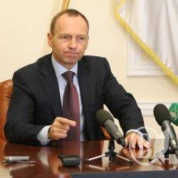 Нова молодіжна рада при мерові має бути тільки з учнів і студентів Нова молодіжна рада при мерові має бути тільки з учнів і студентів