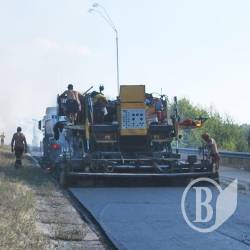 На трасі М-01 поблизу шестовицького мосту тривають ремонтні роботи На трасі М-01 поблизу шестовицького мосту тривають ремонтні роботи