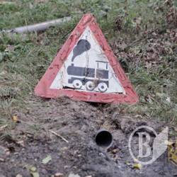 Кадри руйнувань у лісі навколо палаючого арсеналу біля Ічні Кадри руйнувань у лісі навколо палаючого арсеналу біля Ічні