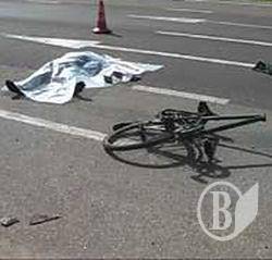 На київській трасі загинув велосипедист На київській трасі загинув велосипедист