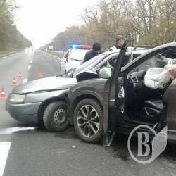 Водій «ВАЗу» розвернувся під удар від Mazda і загинув Водій «ВАЗу» розвернувся під удар від Mazda і загинув