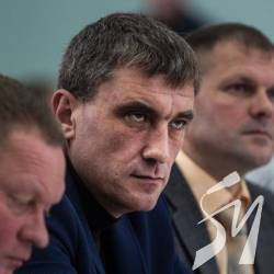 Дзюба відправив людей платити борги МВФ Дзюба відправив людей платити борги МВФ