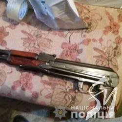 Вилучено карабін з-під… матраца Вилучено карабін з-під… матраца